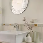 The Seasons וילה *