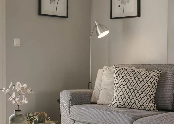 The Seasons Villa Svoronata