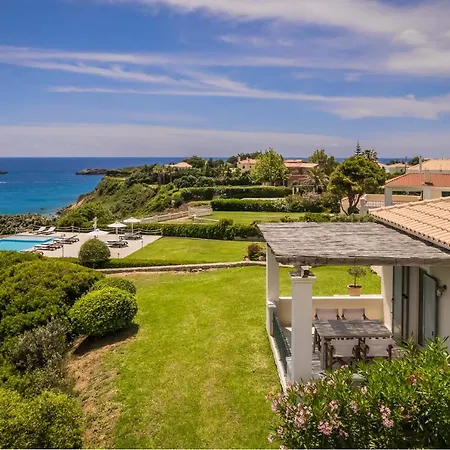 The Seasons Villa *