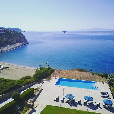 The Seasons Villa *