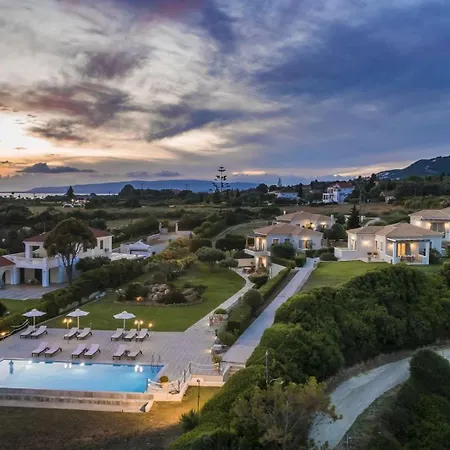The Seasons Villa *