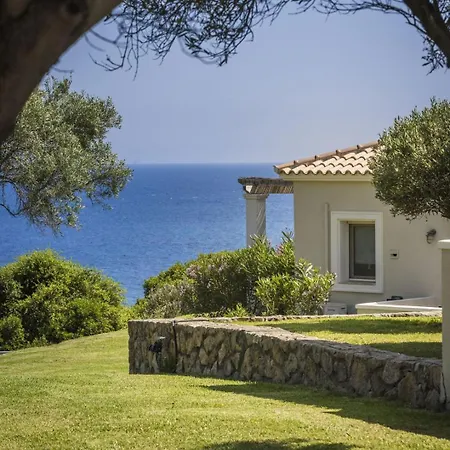 The Seasons Villa Svoronata