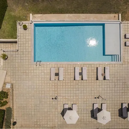 The Seasons Villa