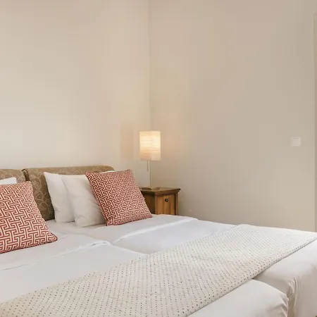 The Seasons ヴィラ スヴォロナータ