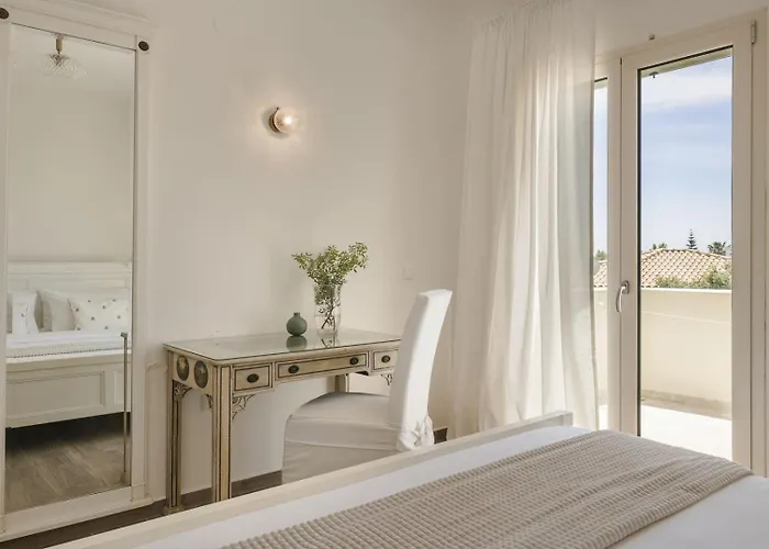 Vila The Seasons Svoronata