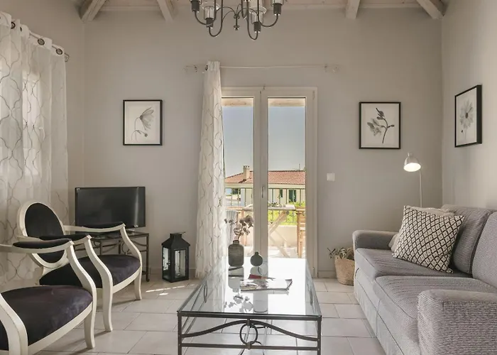 Vila The Seasons Svoronata