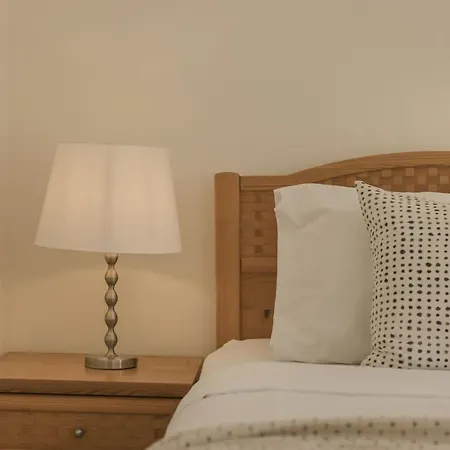 The Seasons Villa Svoronata